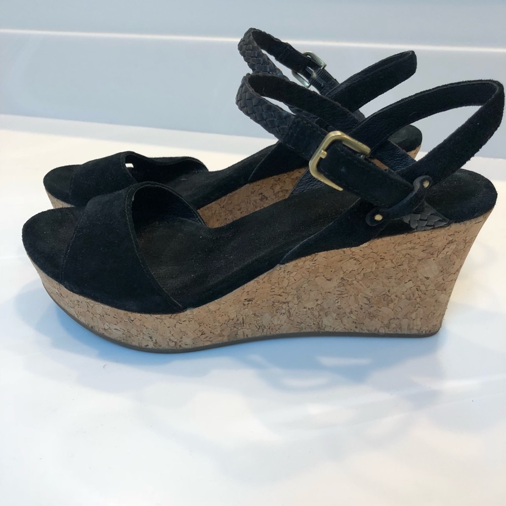 Adorable UGG cork platforms!
